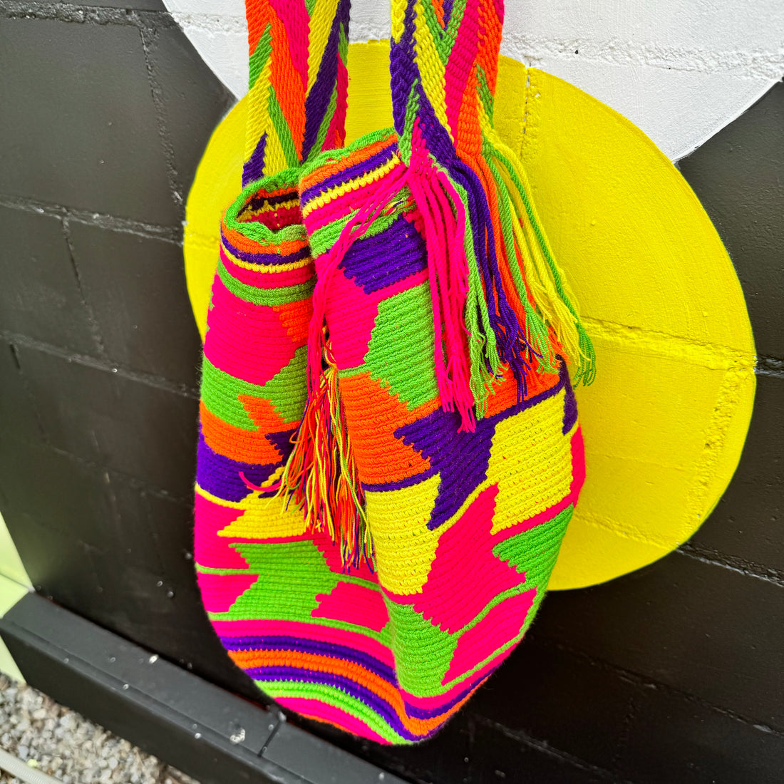 Wayuu Arrow Neon